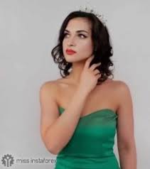 Bukan karya saya, hanya membantu terjemahin dari asia novel. Dian Kemala Beauty Contest From Instaforex
