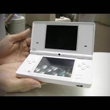 30 results for nintendo dsi xl. Hands On With Nintendo S Dsi Pc World Australia