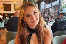 She died just days after her 20th birthday, leaving family and friends  devastated 💔 Story in the comments 👇 Via NationalWorld