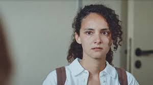 Plus Belle La Vie En Avance Du 13 Juillet 2021 Camille Est Confiee A Alice Le Resume De L Episode 4322 Spoilers