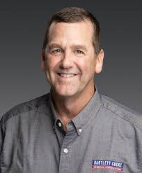 Luis Berumen's Instagram, Twitter & Facebook