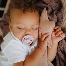 FRIGG Daisy Silicone Baby Pacifier 0-6 Months