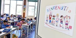 El presidente de la sidi, franco gandolfo, y la rectora de la scuola italiana arturo dell'oro, carla mazza, entregan unas. Lo Statalismo E Il Problema Della Scuola Italiana Tempi