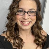 Fallon Lynch's Instagram, Twitter & Facebook