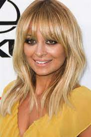Journal D Une Beauty Paresseuse Le Sauveur Des Franges Trop Longues Ou Ratees Coiffure Frange Coiffure Photo Coiffure