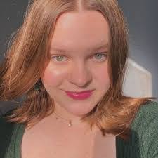 Alexandra Brucker's Instagram, Twitter & Facebook