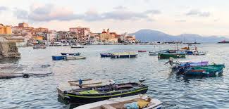 Pertanto, saranno assicurati soltanto i servizi essenziali. Torre Del Greco Italy Magazine