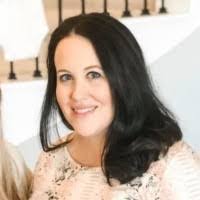 Liz Buckner's Instagram, Twitter & Facebook