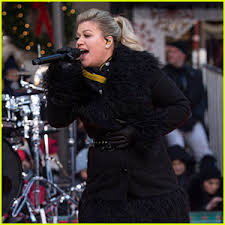 Maybe you would like to learn more about one of these? Kelly Clarkson Breaks Tradition Sings Live At Macy S Thanksgiving Day Parade 2018 Video 2018 Macy S Thanksgiving Day Parade 2018 Thanksgiving Brynn Cartelli Kelly Clarkson Just Jared