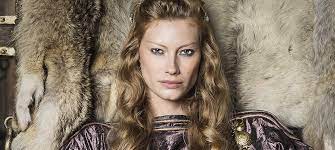 Disguised as a poor harp player he traveled the country. Vikings What Happened To Ragnar S Wife Aslaug Somag News