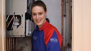 As the uk does not license many building jobs or trades except for a very few including gas/heating engineers and electricians. How To Become An Apprentice Plumber Sophie S Story Bbc Bitesize