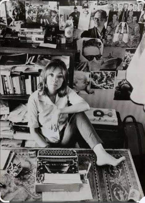 Oriana Fallaci (Florencia, 29 de junio de 1929-Florencia, 15 de septiembre de 2006) fue una periodista, activista y escritora italiana. Fue la primera mujer italiana corresponsal de guerra. Como escritora de doce