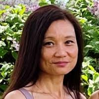 Kim Pfeil's Instagram, Twitter & Facebook