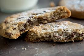 Place 1/2 cup white granulated sugar and 1/4 cup water in a small saucepan on the stove. Nutella Cookie Kuchen Alles Uber Backen