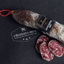 Le porc cul noir limousin a la tête et la croupe noires, un corps trapu et cylindrique. Achetez Le Saucisson 100 Pur Porc Cul Noir Du Limousin Ecusson Noir