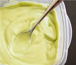 Banyak yang galau ketika si kecil pertama kali hendak berusia 6 bulan karena ibunda harus memberikan mpasi (makanan pendamping asi) tapi tenang saja, simak. Daftar Menu Makanan Bayi 6 Bulan Buatan Sendiri