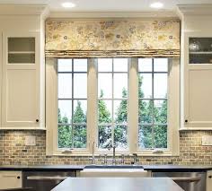 If a warm and serene feel is what you want, using earth tone colors is among the best kitchen window ideas. Valance Curtain Ideas For Kitchen Windows Explained