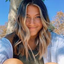 Madison Foster's Instagram, Twitter & Facebook