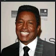 Whitney Houston : You Give Good Love or Miki Howard : Come Share My Love