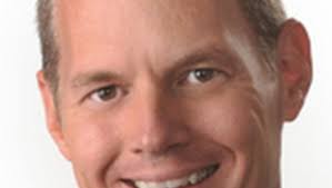 Green council re-elects Chris Humphrey as president