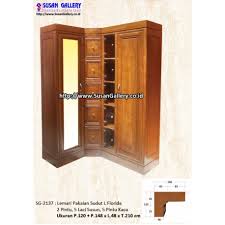 Lemari pakaian sesungguhnya merupakan tempat untuk melindungi dan menyimpan baju, baik yang telah dilipat atau yang di gantung dengan hanger. 35 Inspirasi Terpopuler Lemari Pakaian Leter L