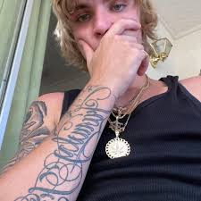 What is the bolt size