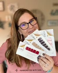 Color Street Thanksgiving nails available