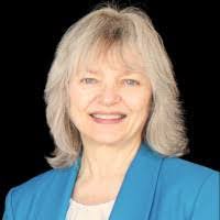 Heidi Melvin's Instagram, Twitter & Facebook