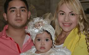 Isabella recibe el bautismo