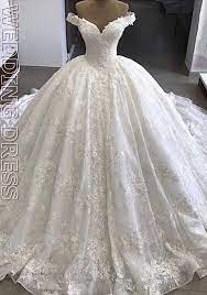 Best Wedding Dresses Lace How Much Is The Average Wedding Dress Ball Gown Wedding Dress Ball Gowns Wedding Wedding Dress Trends