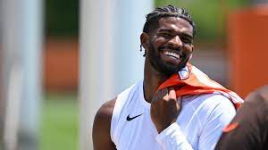 Shedeur Sanders sends rousing three-word message to Browns fans as QB  handed bleak outlook for rookie season | talkSPORT