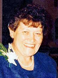 Loretta Fink's Instagram, Twitter & Facebook