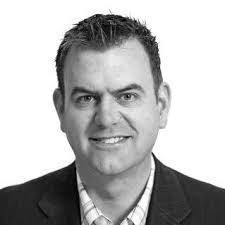 Darryl Hilton's Instagram, Twitter & Facebook