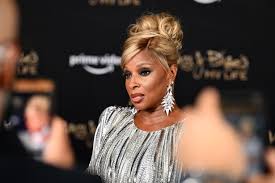 Blige feels like a therapy session. I9jhptrwo4nunm