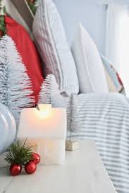 How To Quickly Decorate Your Bedroom Just In Time For The Holiday