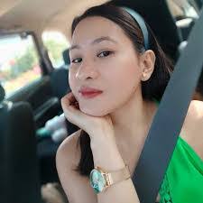 Amanda Pardoe's Instagram, Twitter & Facebook