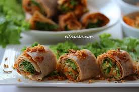 It is an inspiration for me to follow her footstep.so, enjoy mencuba resepi membuat kulit popia basah ini.practice makes perfect!. Popia Basah Resepi Terbaik