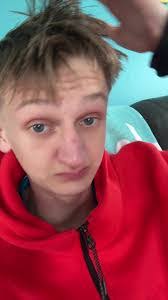 Aaron Catron's Instagram, Twitter & Facebook