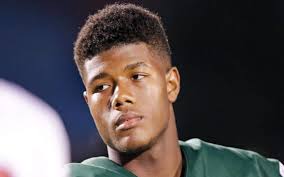 South Carolina football freshman defensive lineman tears ACL