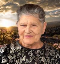 Isabelle Daigle's Instagram, Twitter & Facebook