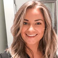 Erin Reams's Instagram, Twitter & Facebook