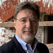 Tom Lantz's Instagram, Twitter & Facebook