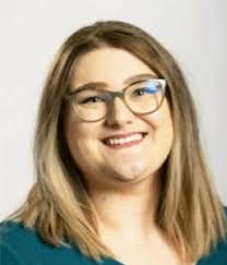 Lauren Standish's Instagram, Twitter & Facebook