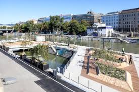 Definition of donaukanal in the definitions.net dictionary. Schwimmende Garten Erholung Am Donaukanal