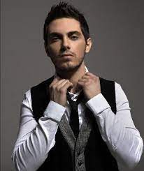 Γεννημένος στις 5 νοεμβρίου του 1978, ο μιχάλης χατζηγιάννης έχει σήμερα τα γενέθλιά του. Biografia Mixalhs Xatzhgiannh Itst1me