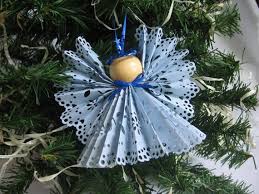 Weihnachtsbaumschmuck aus papier basteln dekoking com diy. Weihnachtsbaumschmuck Aus Papier 32 Kreative Diy Ideen