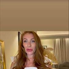 Sie erwartet ihr erstes baby und ist bereits im sechsten monat schwanger. Georgina Fleur Ist Schwanger Reality Star Erwartet Kind Und Verrat In Welchem Monat Sie Ist Stars