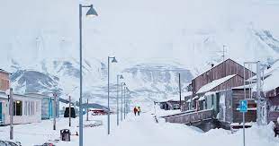 Longyearbyen (3,291.90 mi) longyear city, svalbard and jan mayen, svalbard and jan mayen 9170. What To Do In Longyearbyen And Svalbard Scandinavian Traveler