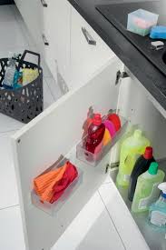 Un Range Eponge Integre Au Meuble Bas Sous Evier Ni Vu Ni Connu Astucieux Cuisine Accessoire Meubl Rangement Sous Evier Meuble Sous Evier Meuble Cuisine