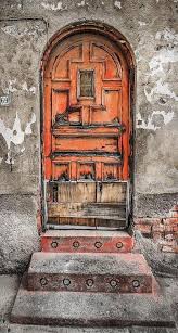 This Door In Mexico City Has Been Patched Up A Few Times Fenster Und Turen Alte Turen Altes Gebaude